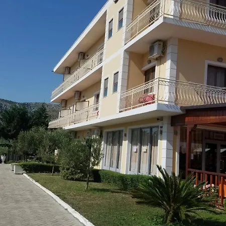 Kristal Ξενοδοχείο 3*