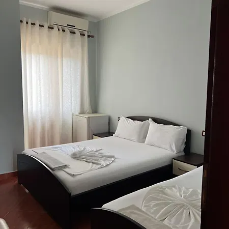 Ξενοδοχείο Kristal Shëngjin
